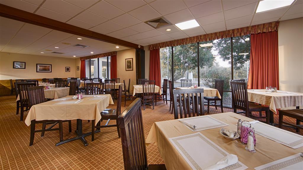 Best Western Crossroads Inn DeFuniak Springs Ristorante foto